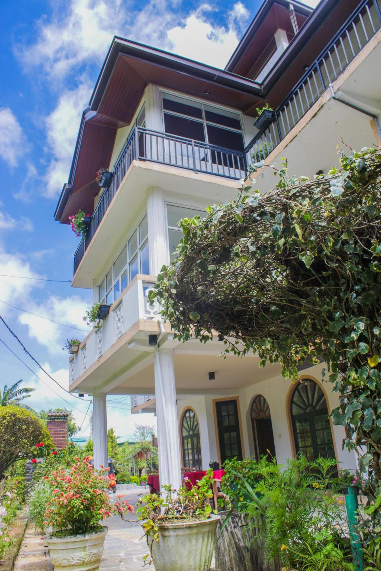 Suriya Guest Hotel Nuwara Eliya Bagian luar foto
