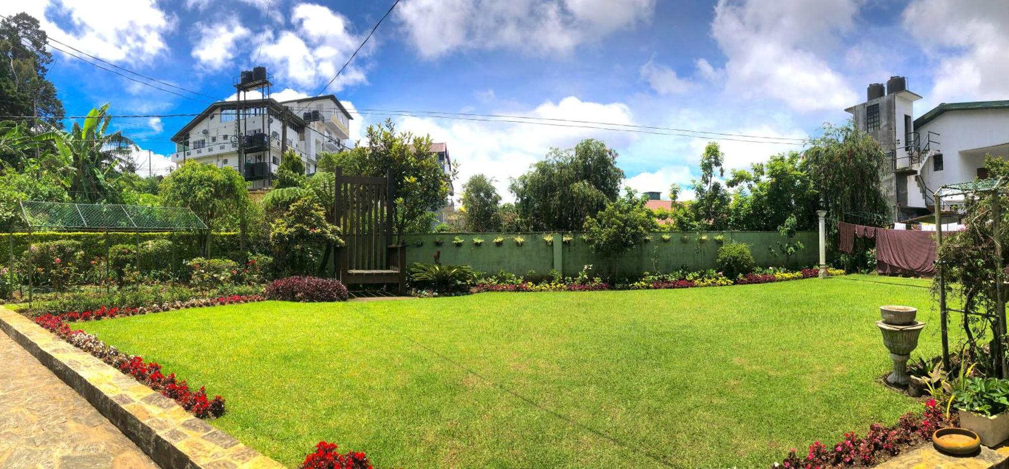 Suriya Guest Hotel Nuwara Eliya Bagian luar foto