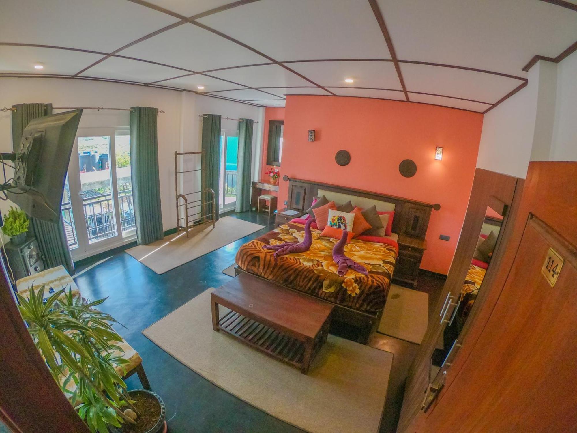 Suriya Guest Hotel Nuwara Eliya Bagian luar foto