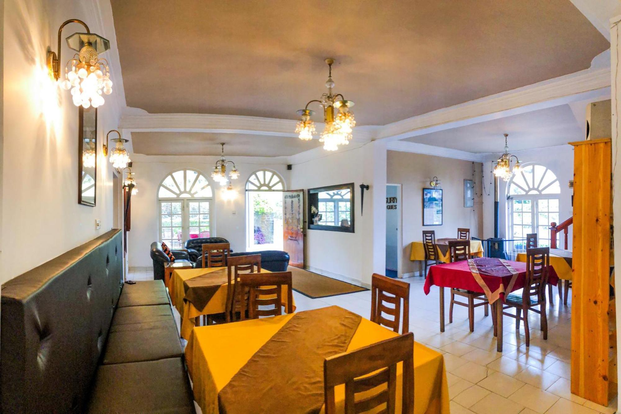Suriya Guest Hotel Nuwara Eliya Bagian luar foto