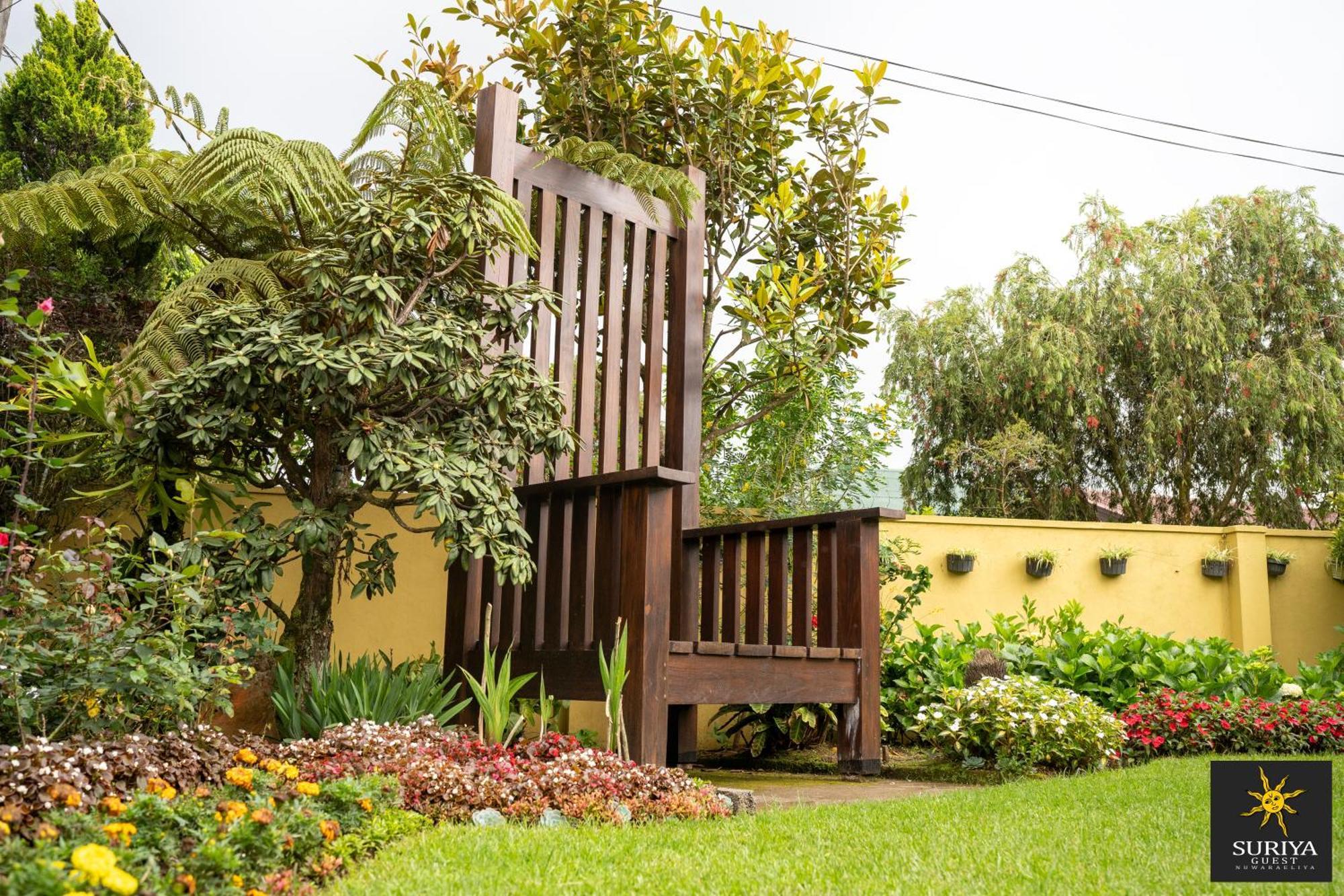 Suriya Guest Hotel Nuwara Eliya Bagian luar foto