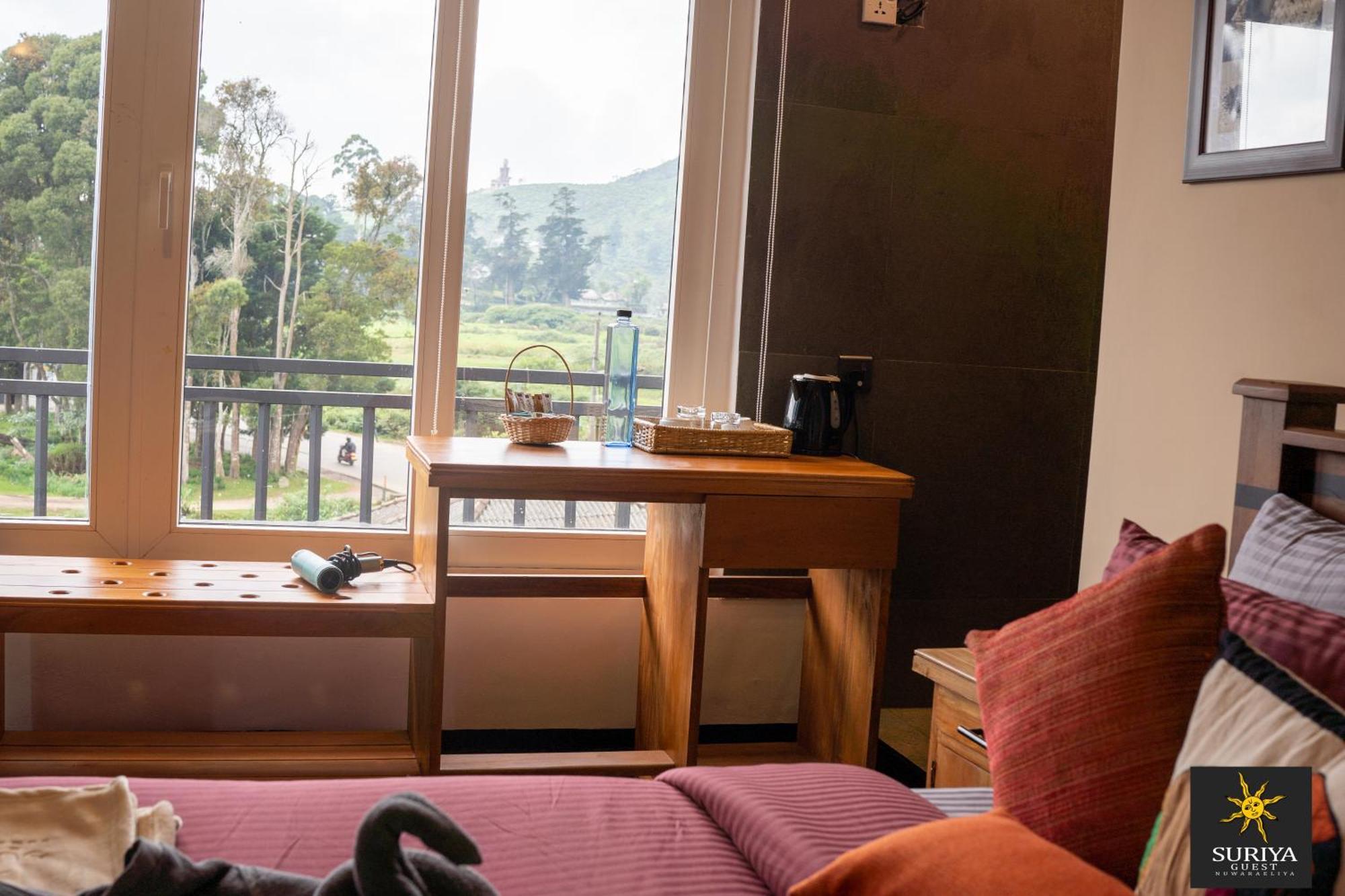 Suriya Guest Hotel Nuwara Eliya Bagian luar foto